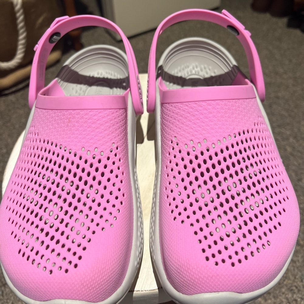 Crocs